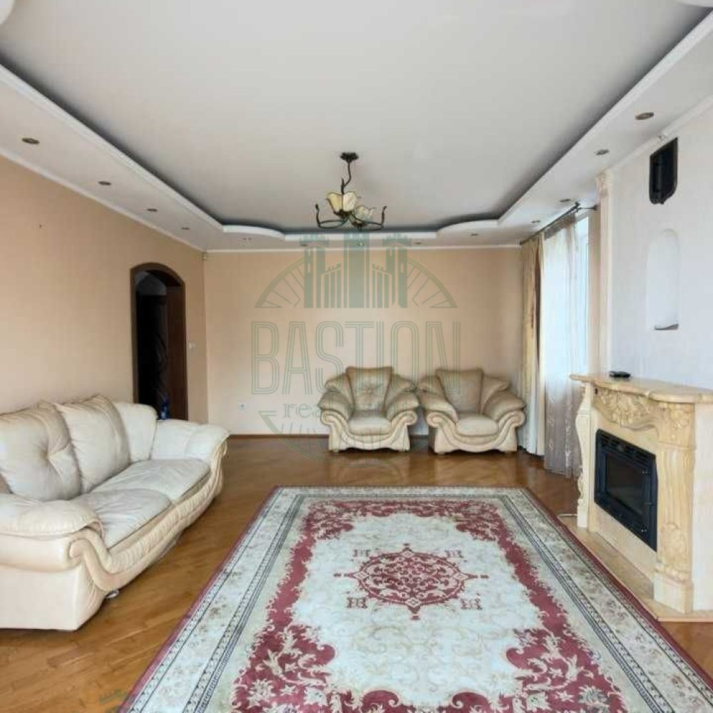 18e4c0eeadb0d85ba45eb6625fe32fe3