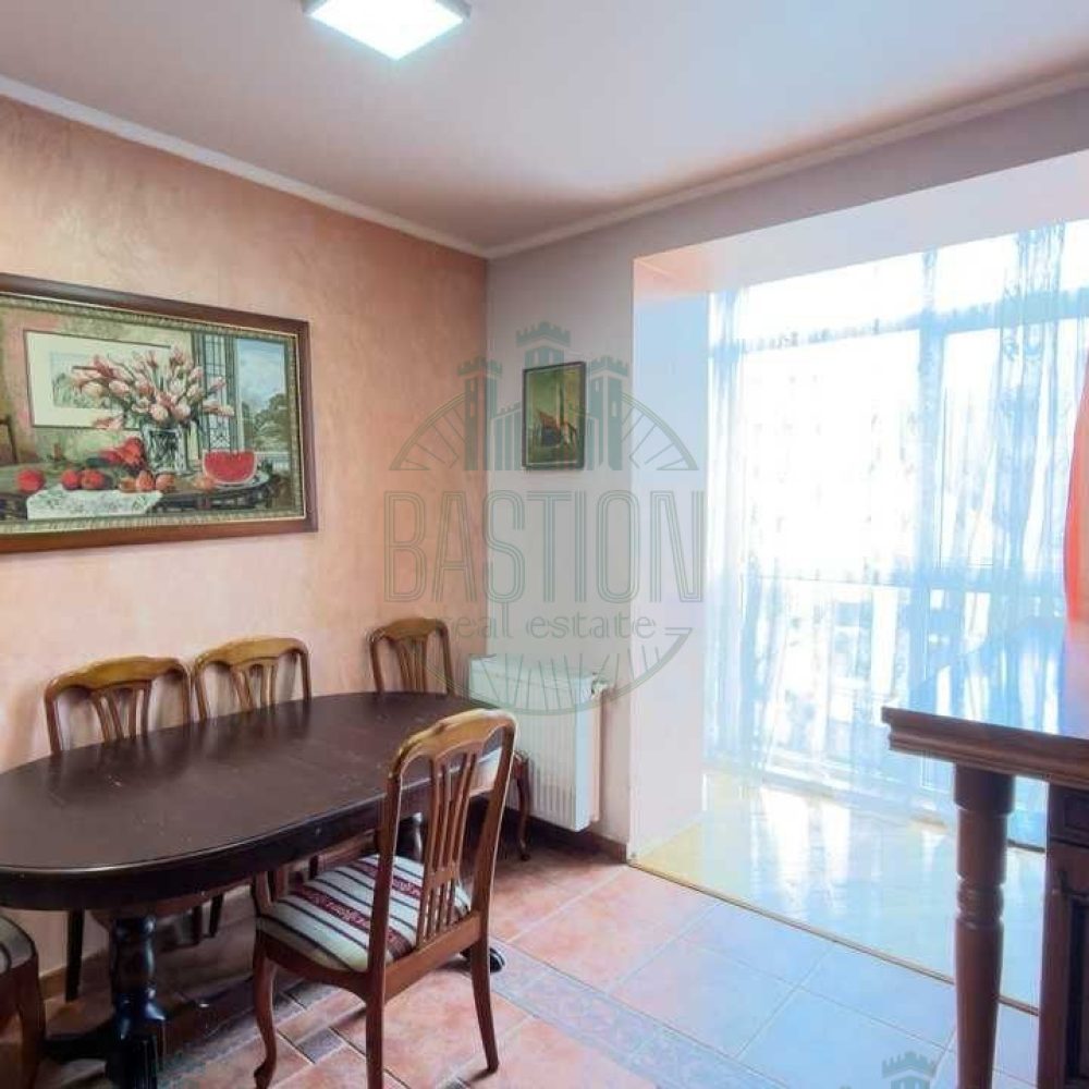 8bf5eab17e28e1afc03eff8aee208de7